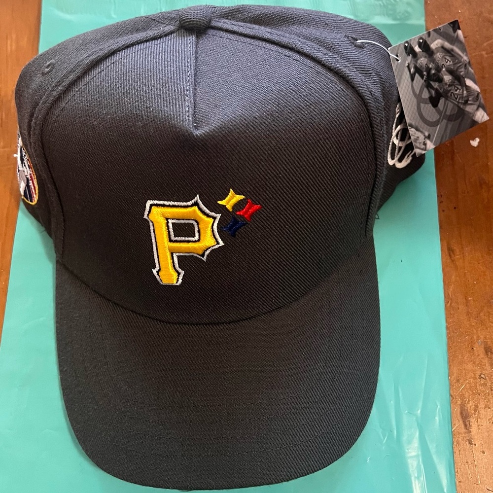 Pittsburgh Steelers X Pirates Reference Snapback Black/Yellow